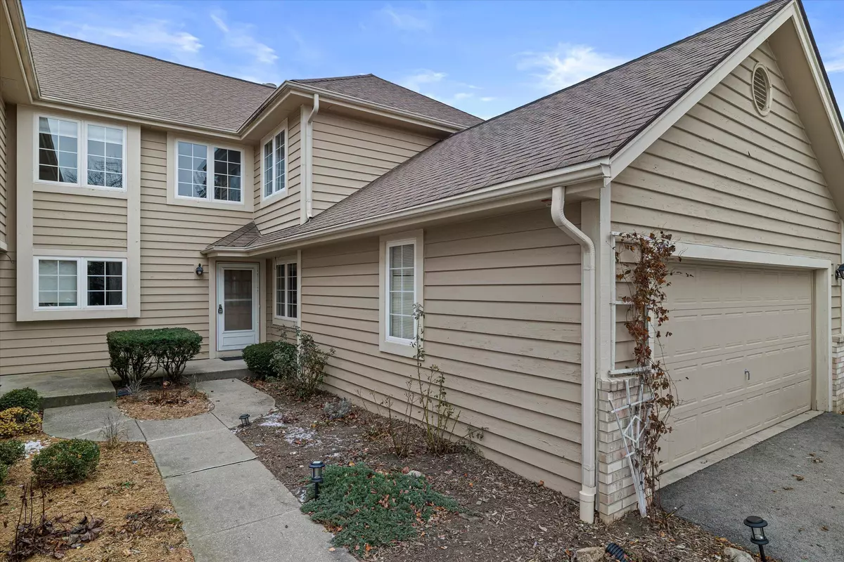 Brookfield, WI 53045,2985 River Birch Dr Unit G