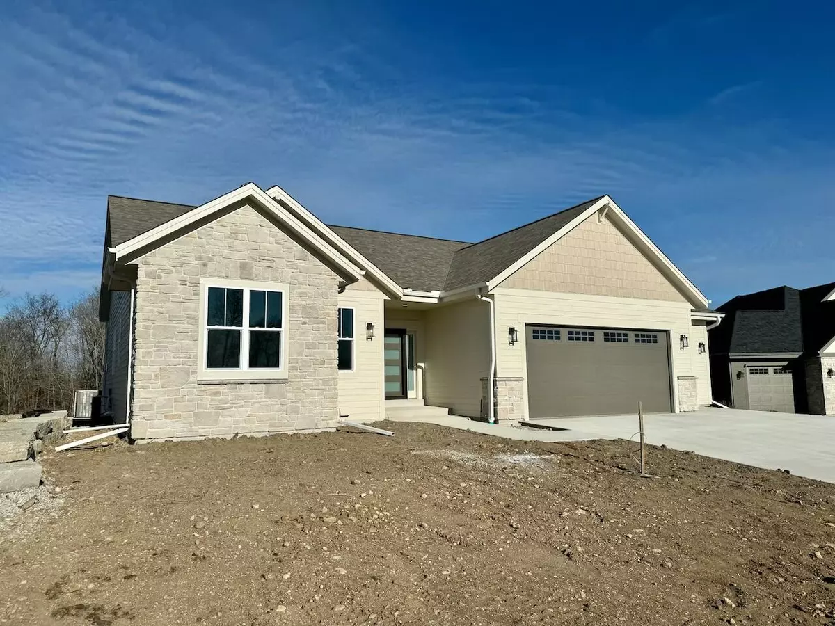 Waukesha, WI 53189,S54W25374 Pebble Brook Ct