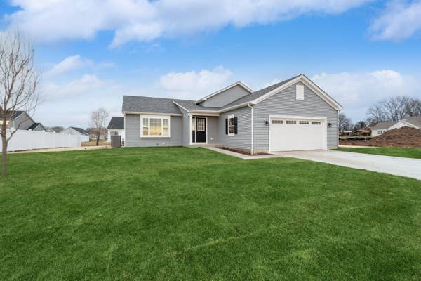 314 Windmill Ln Unit Lt7, Walworth, WI 53184