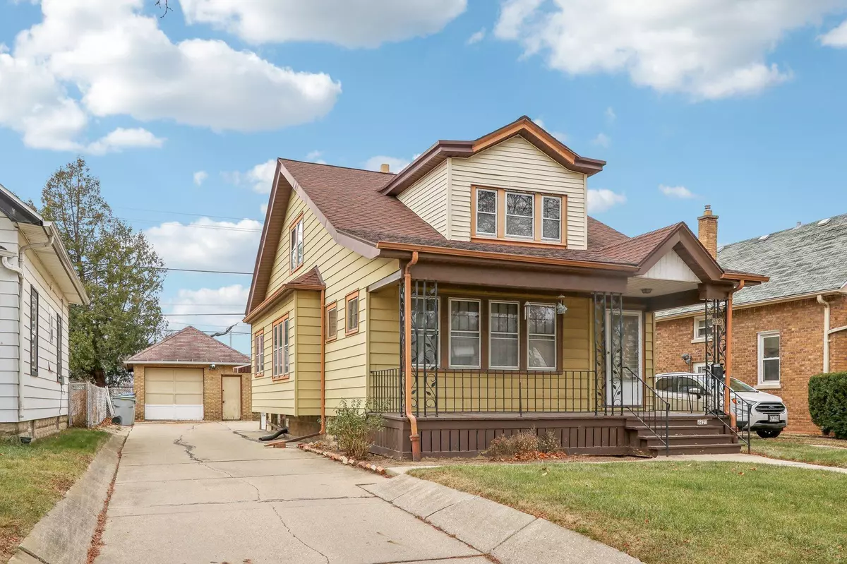 Milwaukee, WI 53209,4421 N 22nd St