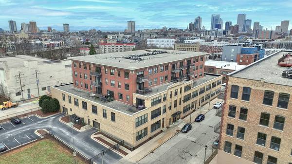 1924 N Hubbard St Unit 302, Milwaukee, WI 53212