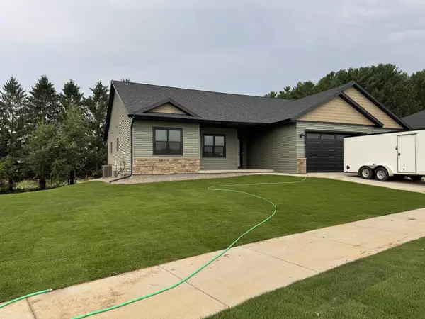 230 Heinig Way, Holmen, WI 54636