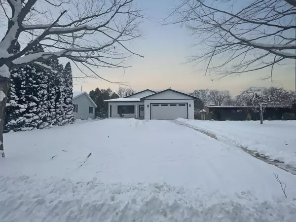 718 Pershing Ave, Sheboygan, WI 53083