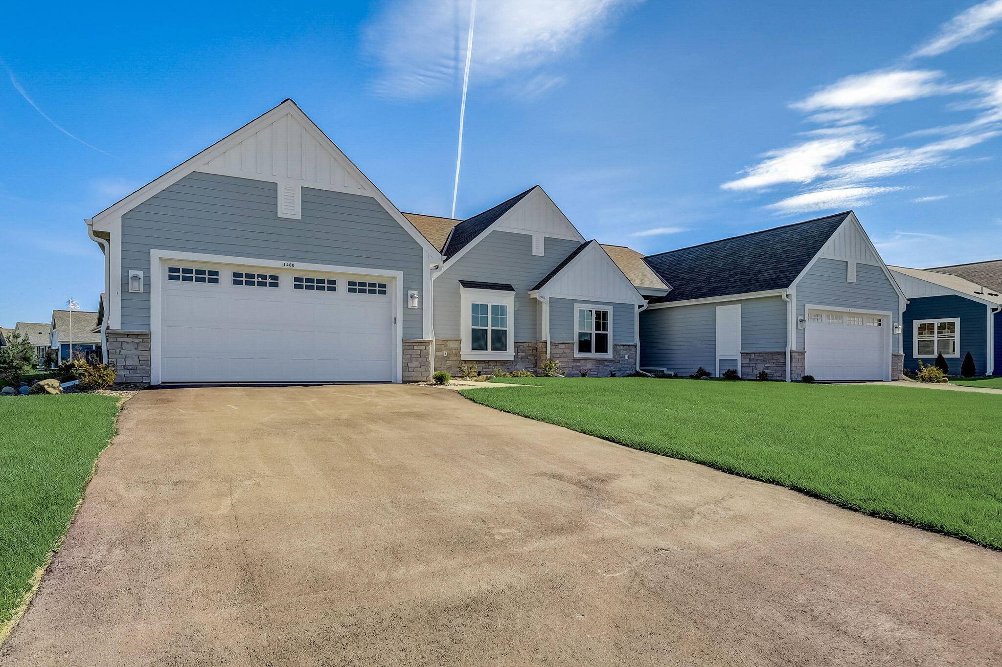 1400 Prairie Creek Cir Unit 7, Oconomowoc, WI 53066