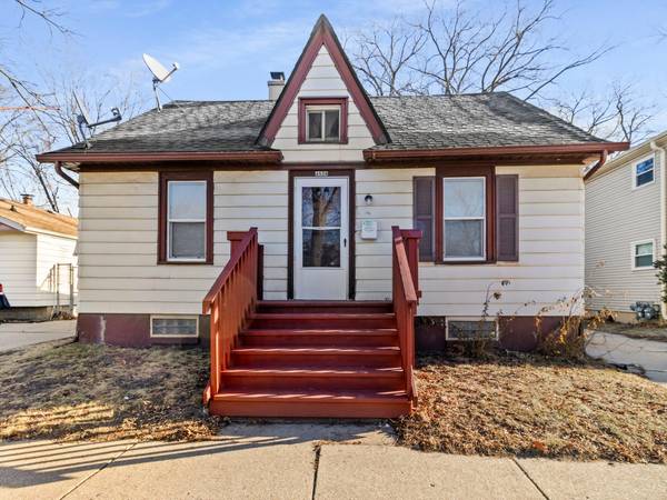 4856 N 51st Blvd, Milwaukee, WI 53218