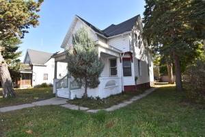 3828 N Port Washington Rd, Milwaukee, WI 53212