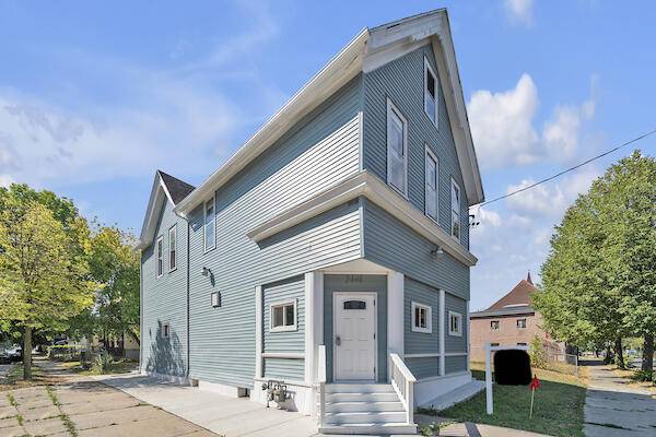 2401 W Vine St Unit 2403, Milwaukee, WI 53205