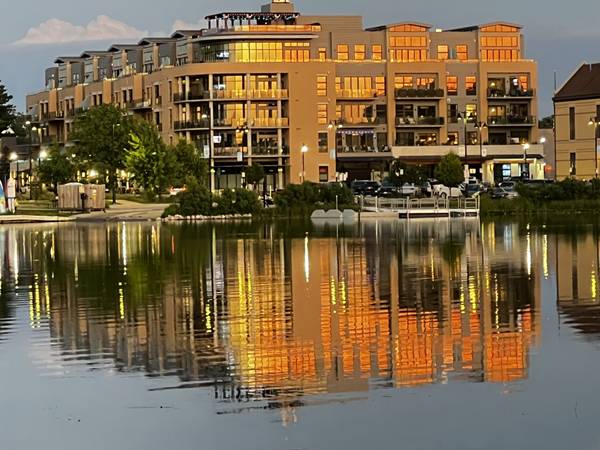 215 E Pleasant St Unit 508, Oconomowoc, WI 53066
