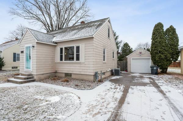 3208 28th St S, La Crosse, WI 54601