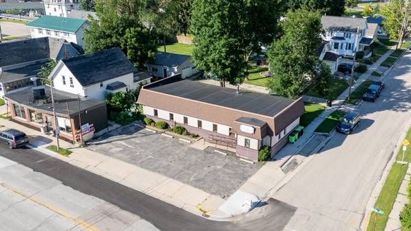 1204 Fond Du Lac Ave, Kewaskum, WI 53040