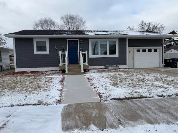 614 Winnebago St S, Caledonia, MN 55921