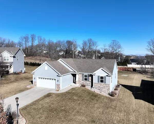 Waukesha, WI 53188,2315 Rustic Woods Ct