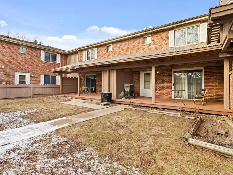 7821 N 60th St Unit E, Milwaukee, WI 53223
