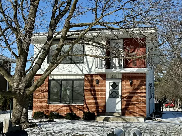 N166W20804 Parkway Dr, Jackson, WI 53037