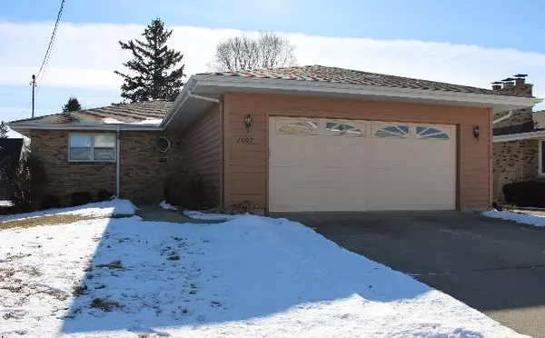 2007 80th Pl, Kenosha, WI 53143