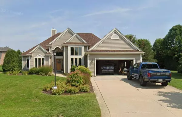 8281 East Ridge Dr, Pleasant Prairie, WI 53158