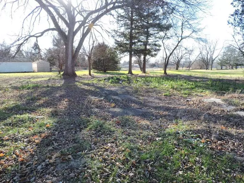 164 S Walworth St, Darien, WI 53114