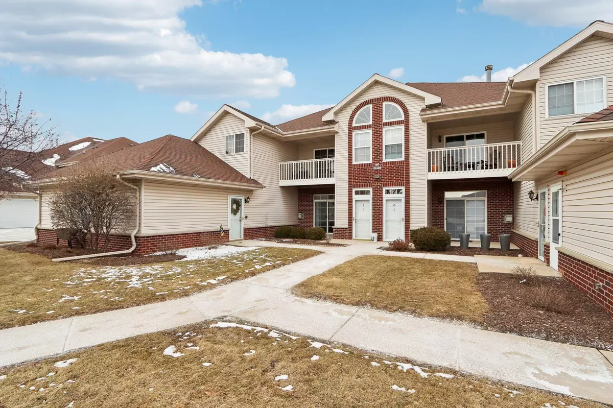 Nashotah, WI 53058,N43W32865 Rasmus Rd Unit 13F