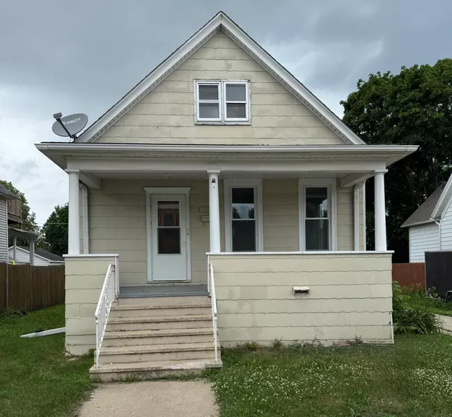 1820 54th St, Kenosha, WI 53140