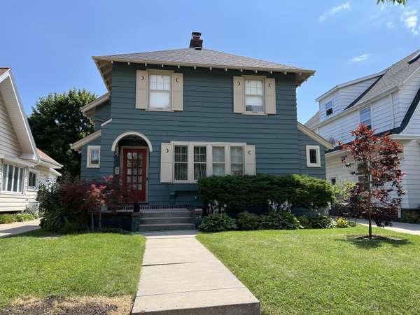 3536 N Downer Ave, Shorewood, WI 53211