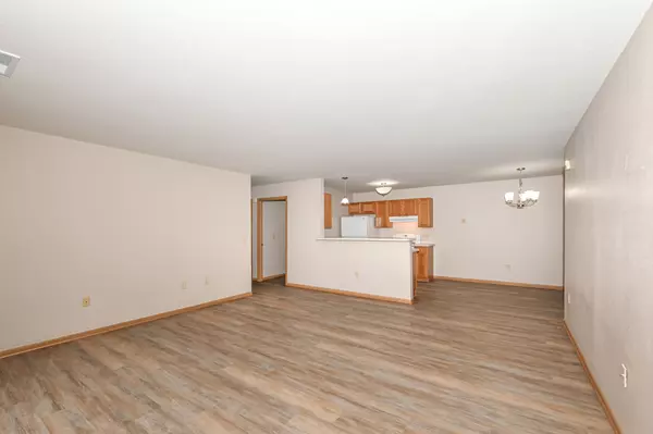 Mount Pleasant, WI 53406,1627 Summerset Dr Unit 1