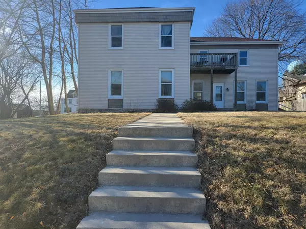 440 N 8th Ave, West Bend, WI 53090