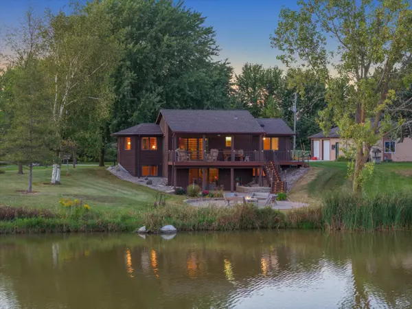 1150 Logwood Ct,  Manitowoc Rapids,  WI 54220