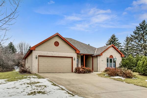 4600 Weatherwood Dr, Mount Pleasant, WI 53403