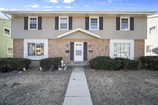 7809 W Waterford Ave Unit 7811, Milwaukee, WI 53220