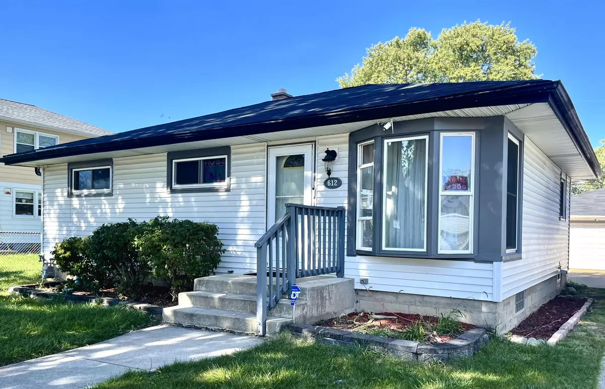 South Milwaukee, WI 53172,612 Columbia Ave