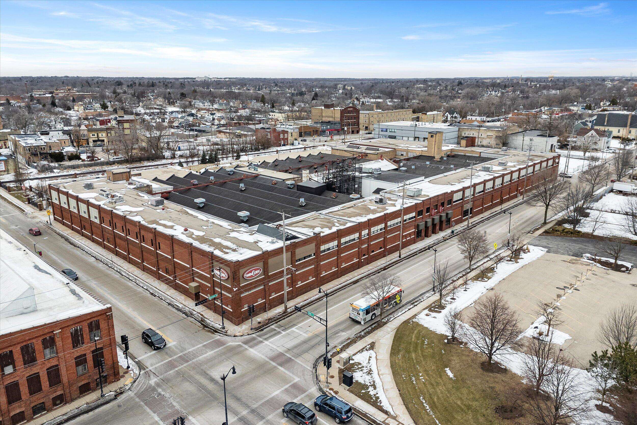 1328 Racine St, Racine, WI 53403