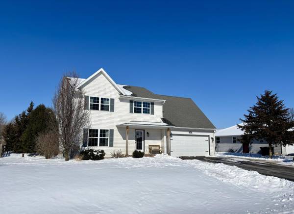 W5676 Babcock Rd, Sugar Creek, WI 53121