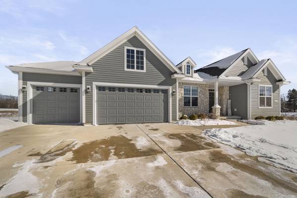 10588 N Coneflower Ct, Mequon, WI 53097