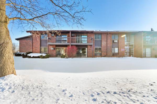 1270 Wisconsin St Unit 202A, Lake Geneva, WI 53147