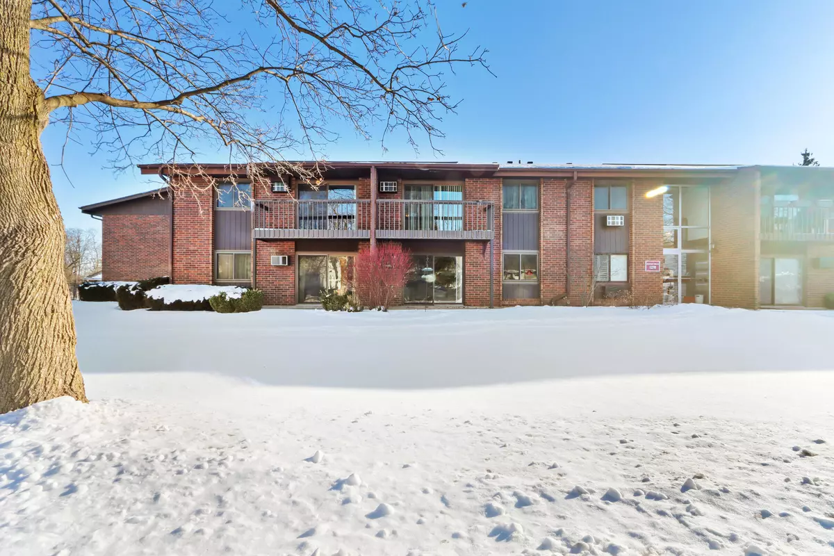 Lake Geneva, WI 53147,1270 Wisconsin St Unit 202A