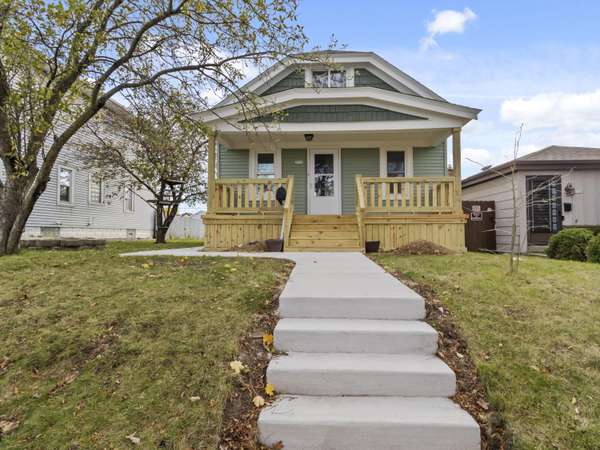 3711 E Adams Ave, Cudahy, WI 53110