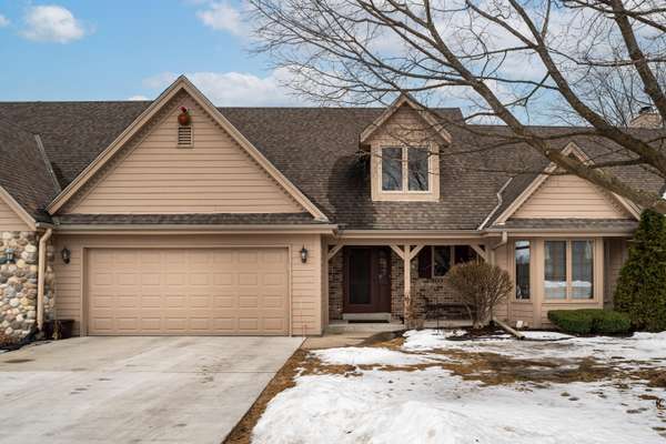 650 Machenry Cir Unit C, Brookfield, WI 53045