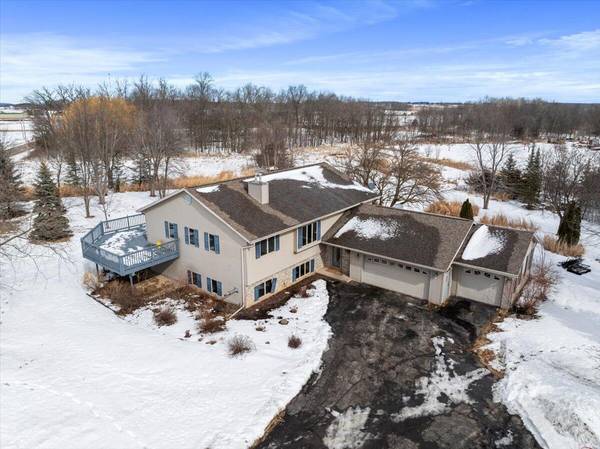 N522 34th Dr, Aurora, WI 54923