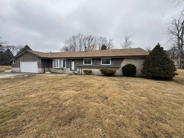 9179 N Troy Ct, Brown Deer, WI 53223