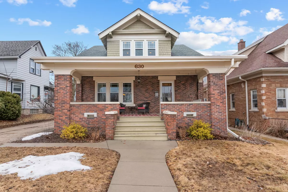 West Bend, WI 53095,630 S Main St