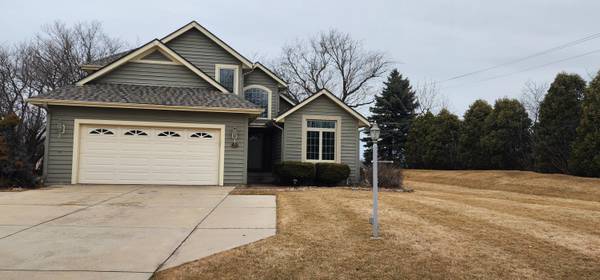 100 W Summerhill Pl, Oak Creek, WI 53154