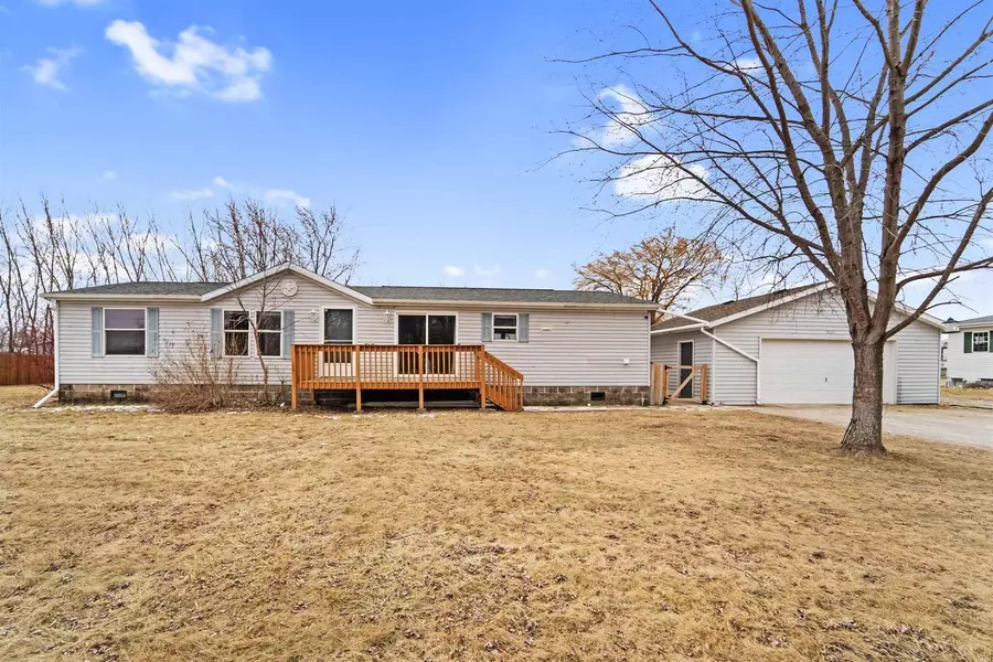 W2063 Stanelle Rd, Brillion, WI 54110