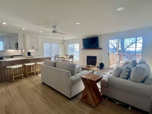 Geneva, WI 53147,1075 Lakeland Dr Unit 9-26