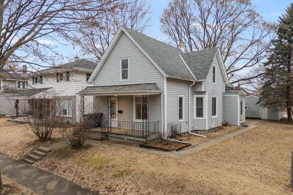 454 W Foster St, Port Washington, WI 53074