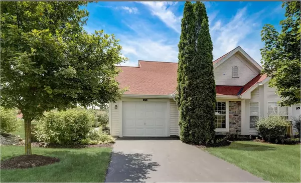 2170 Newbury Ln,  Delavan,  WI 53115