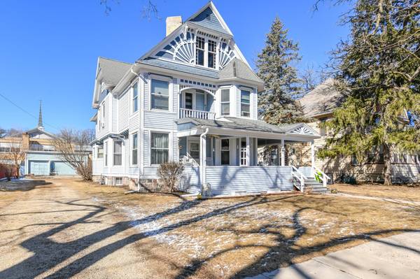 214 S Third St Unit 212, Delavan, WI 53115