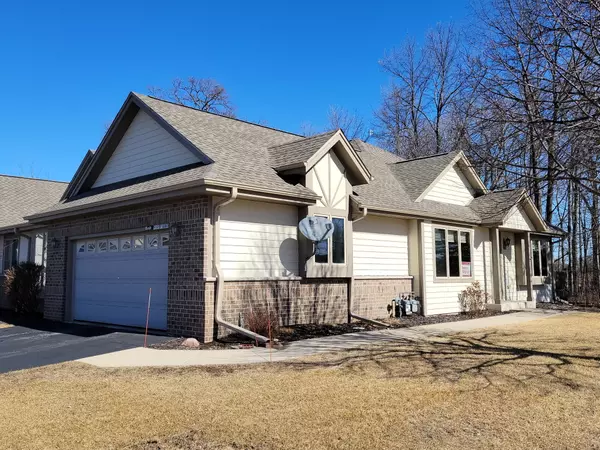 N161W18860 Heather Lynn Cir, Jackson, WI 53037