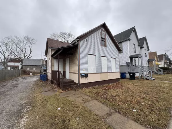 520 Randolph St, Racine, WI 53404