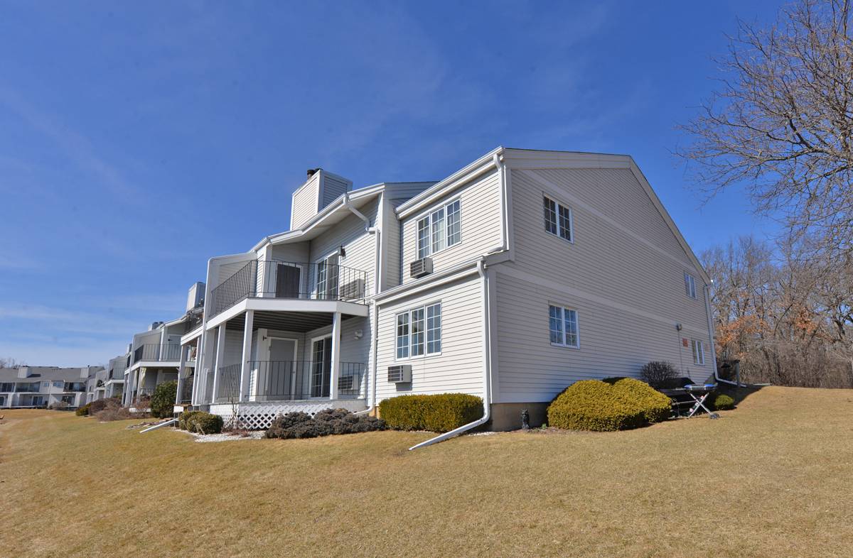 Franklin, WI 53132,8350 S Tuckaway Shores Dr