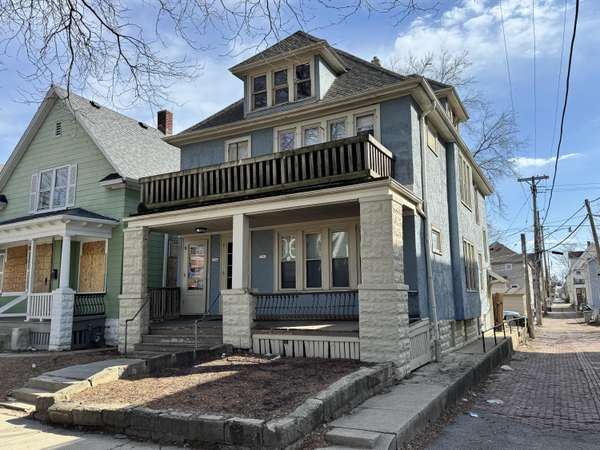 2242 N 42nd St Unit 2244, Milwaukee, WI 53208